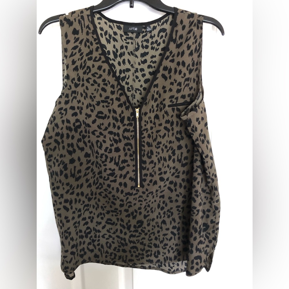 Women’s blouse